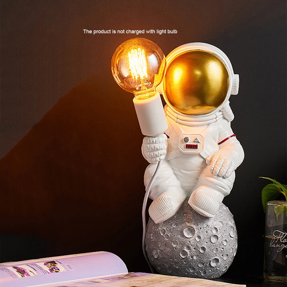 

Astronaut Model Night Light Resin Craft Table Lamp Ornament Kids Room Decor Three-Dimensional Shape with Light Luxury Gold