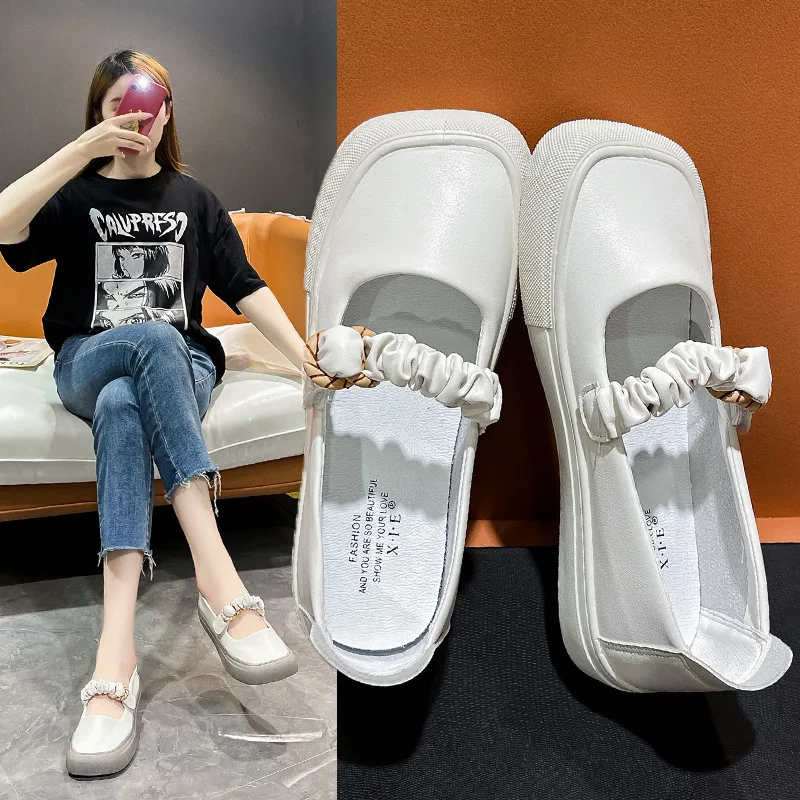 

Новинка 2021, женские белые туфли с квадратным носком, легкие туфли на плоской подошве, универсальные модные женские маленькие кожаные туфли
