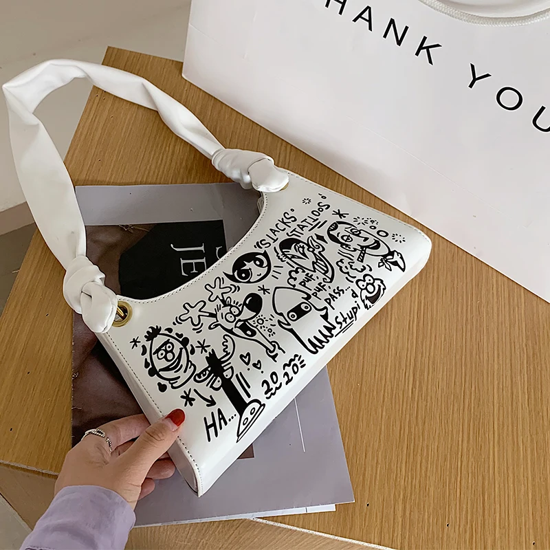 

2021 New Woman Shoulder Bag High Quality PU Chain Diagonal Small Bag Luxury Designer Handbag Underarm Bag 2021 Summer Female Bag