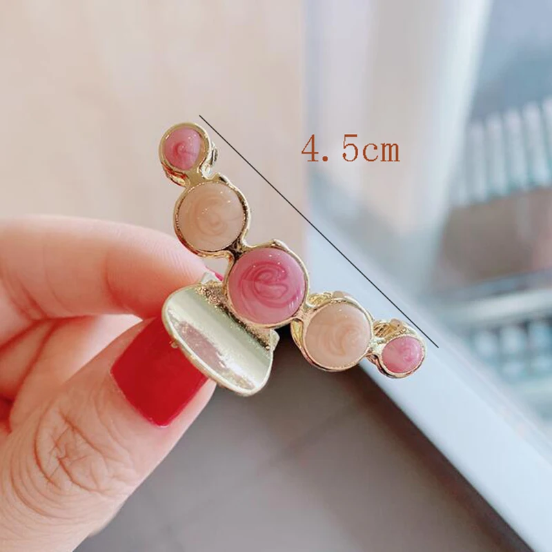 

Korean Minimalist Style Geometric Metal Catch Clip Ponytail Clip Women Bath Hair Claws Hair Accessories Acrylic Cute Sweet