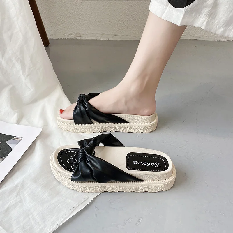 

Shoes Woman 2021 Female Slippers Platform Med Luxury Slides New Beach Soft Flat Summer Designer PU House Slippers Platform Women