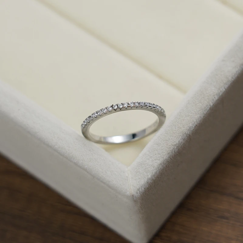 

Fashion in Europe and the fashion 925 sterling silver white heart-shaped buddhist monastic discipline ms white zircon crystal
