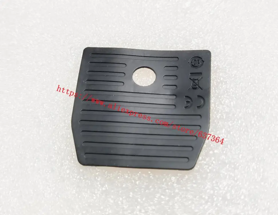 

New Base Bottom Grip Rubber Unit for Nikon D-SLR DF with Adhesive Tape Camera Repair Part