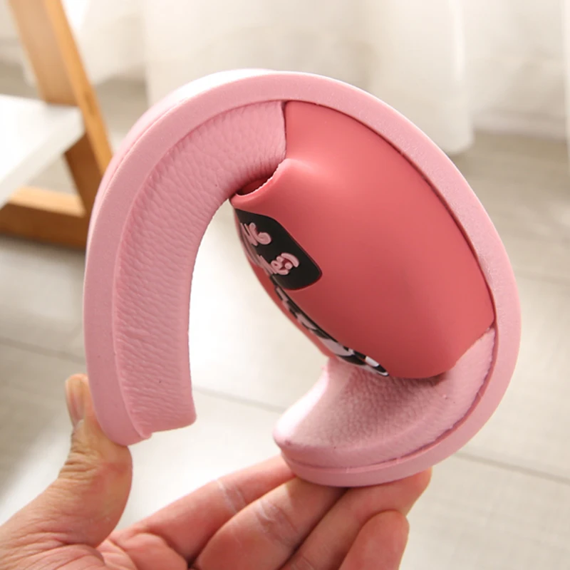 Летние пляжные шлепанцы с мягкой подошвой рисунком зебры для ванной женские на