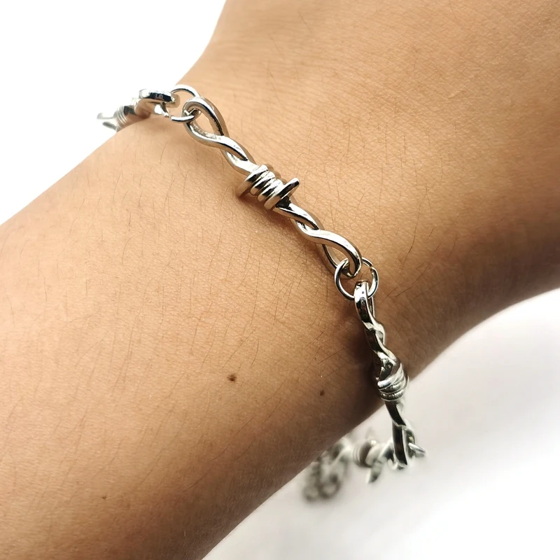 

Small Wire Brambles Iron Unisex Choker Bracelet Women Hip-hop Gothic Punk Style Barbed Wire Little Thorns Bracelet Choker Gifts