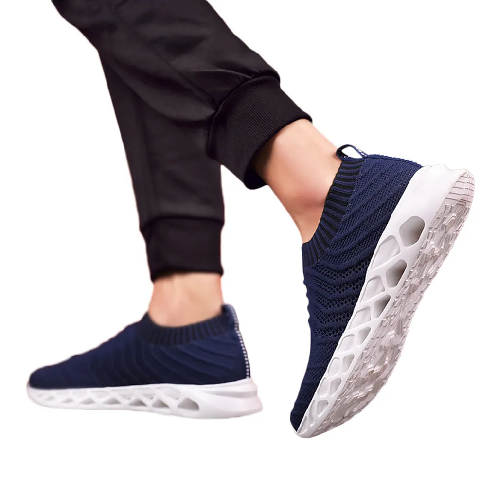 Мужские сетчатые кроссовки SAGACE черные и белые удобные легкие Нескользящие