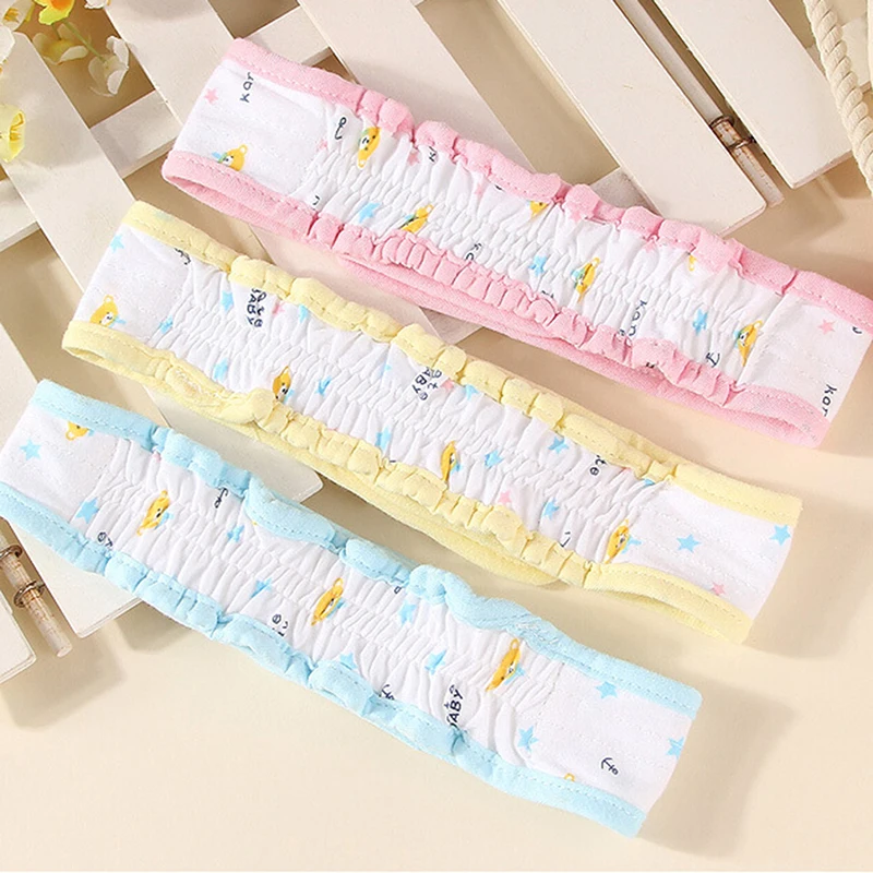 

Регулируемый Детский подгузник с фиксированным ремнем, ткань, многоразовое использование, мягкий эластичный мультяшный аксессуар для уход...