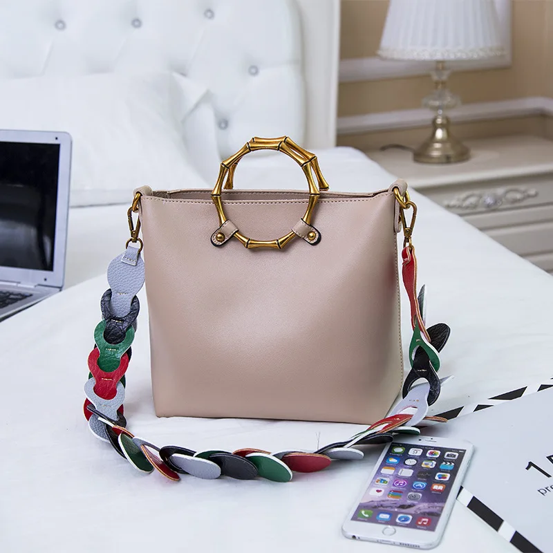 Новое поступление дамская сумочка с металлическими ручками сумка на плечо