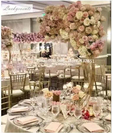 

Полулунная Золотая фотография