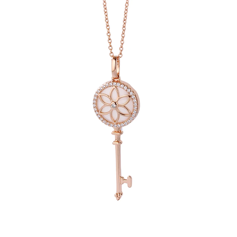 

2021 Trend Gold Color Chain Free Shipping Pendant Necklace Black White Women Fashion Jewelry
