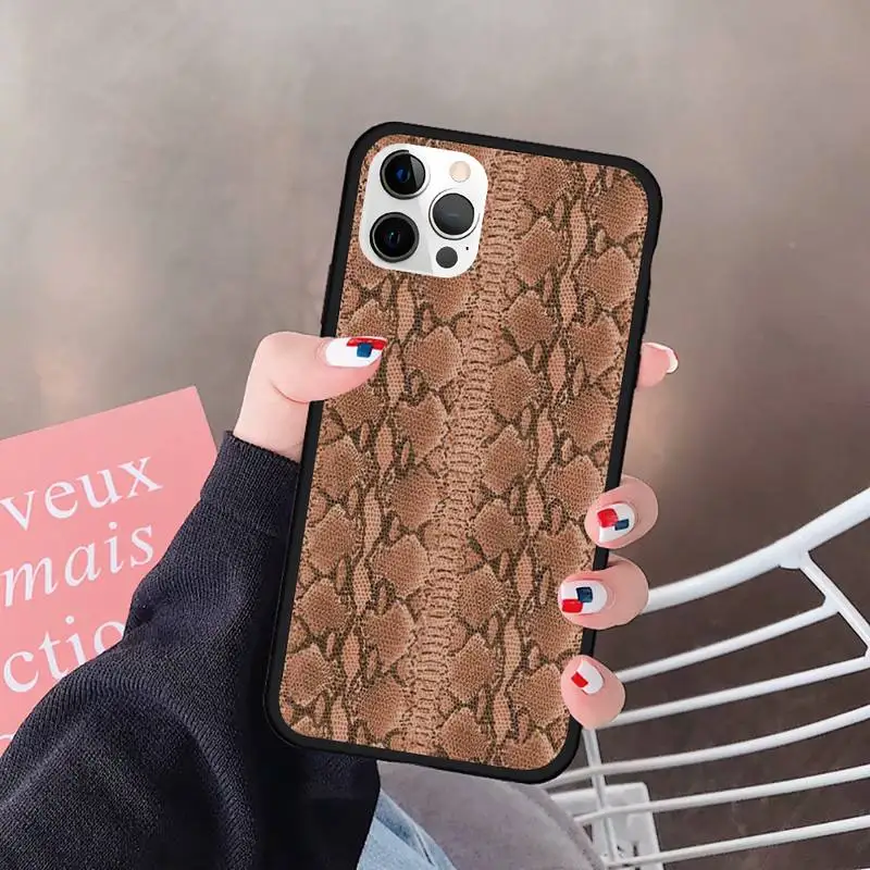 

Luxury 3d Relief Sexy Python Snakeskin Leather Phone Case For Iphone Case 5 5S SE 6 6s 7 8 11 12 X Xs Xr Pro Plus Max Mini Cover