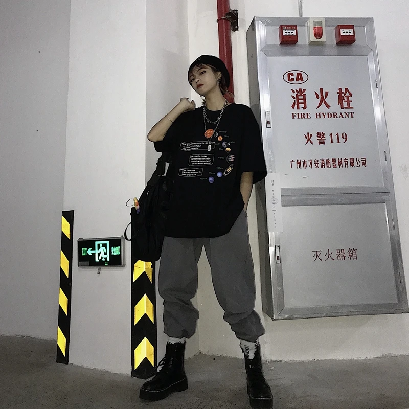 

Fashionshow Women Solar System T-Shirt Korean Fashion Oversized Tee Hipsters Grunge Style Shirt