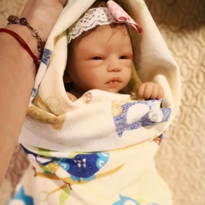 

Popular Reborn doll kit very soft touch fresh color unpainted unfinished silicone vinyl baby doll parts DIY