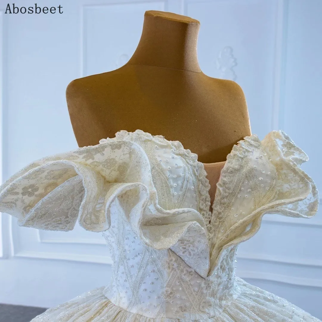 Shining 2021 Ball Gown Wedding Dress Luxury White/Ivory Wedding Gown Long Train Elegant Sweetheart Lace Beading Bridal Gown