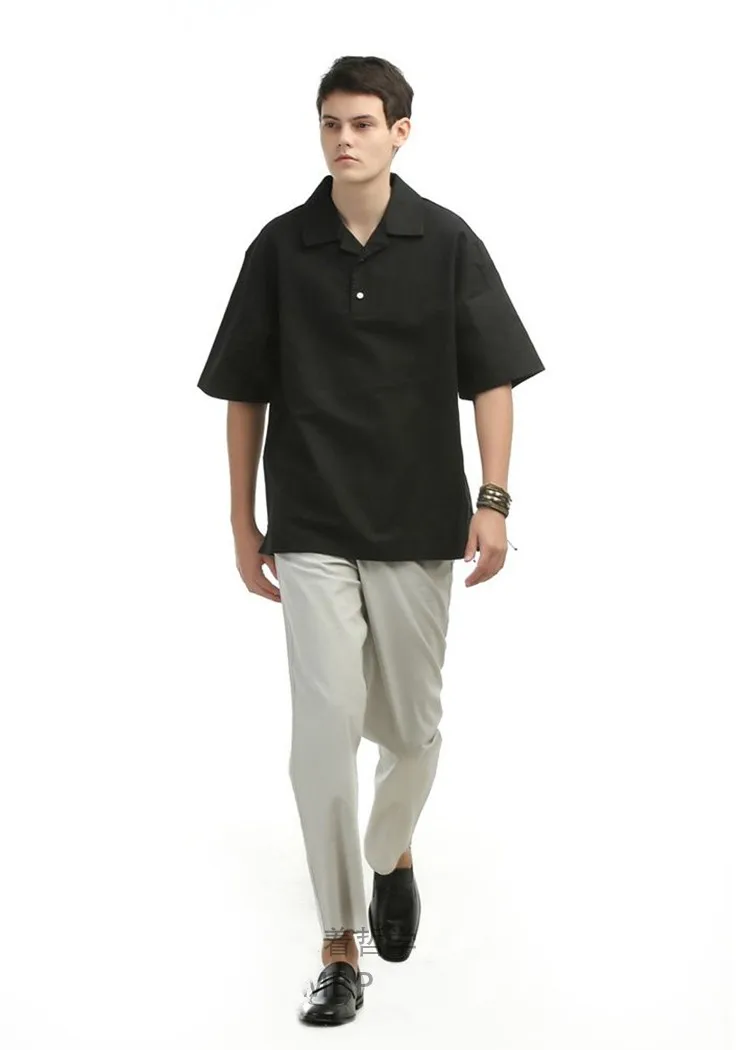 

New men's fashion Loose casual short-sleeved Lapel simple easy matching Middle-Sleeve shirt