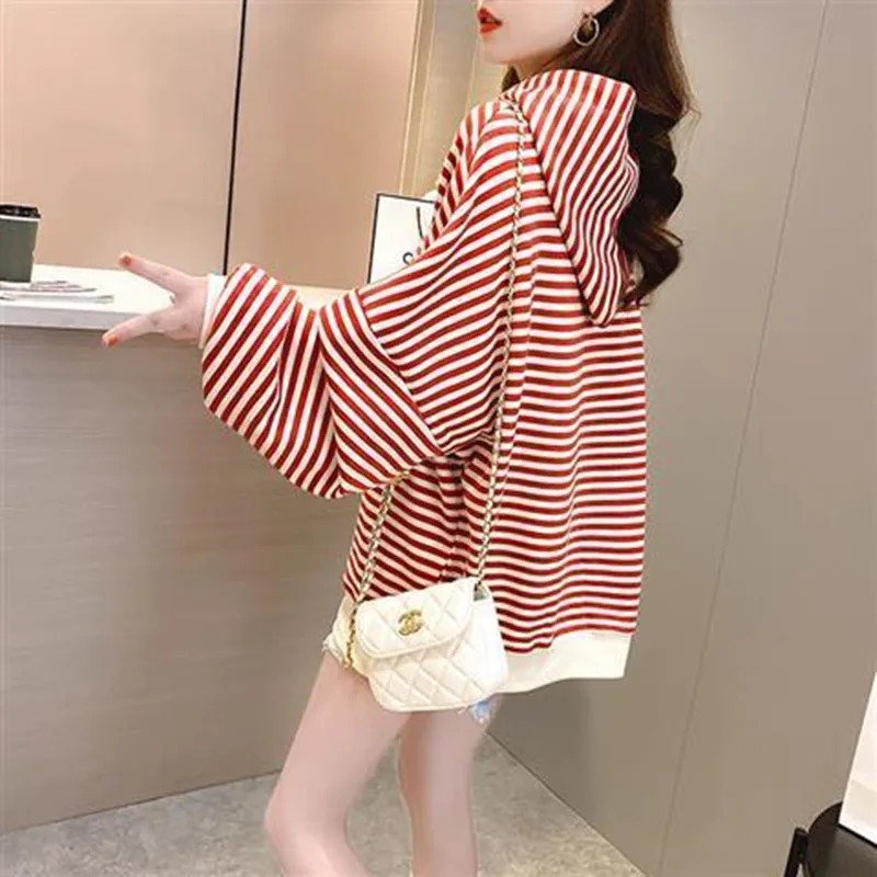 Женская куртка в полоску свободная Корейском стиле 17 цветов весна осень
