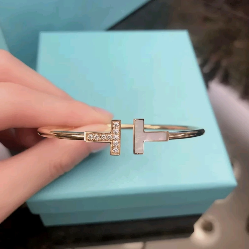 

925 Sterling silver new T bracelet fashion creative T classic design high quality 1:1