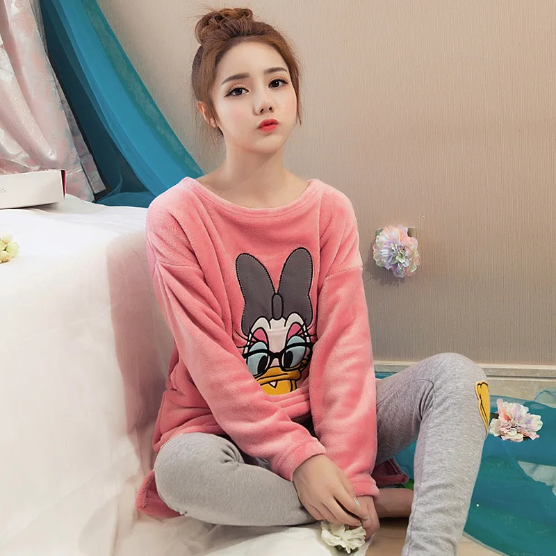 Осенне зимняя фланелевая женская пижама с длинными рукавами и милым рисунком