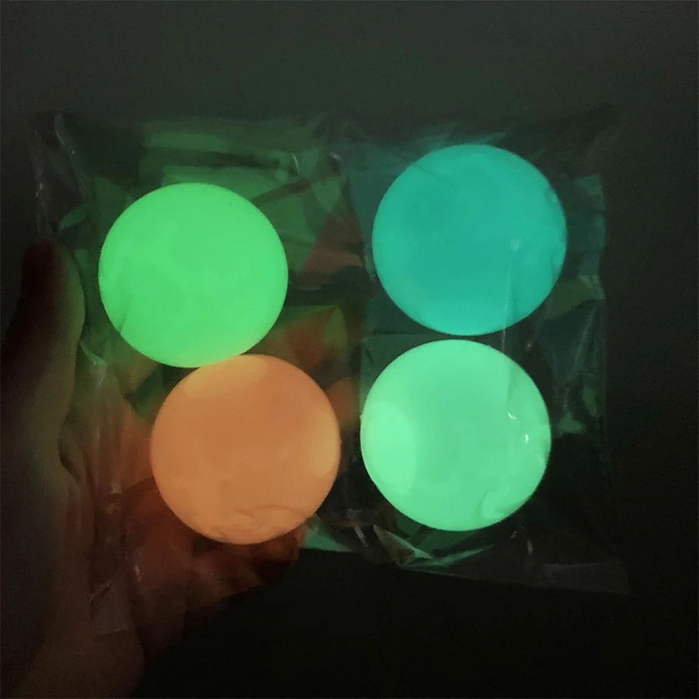 

5Pcs Interesting Wall Sticky Balls Luminescent Kid Toys (Random Color)