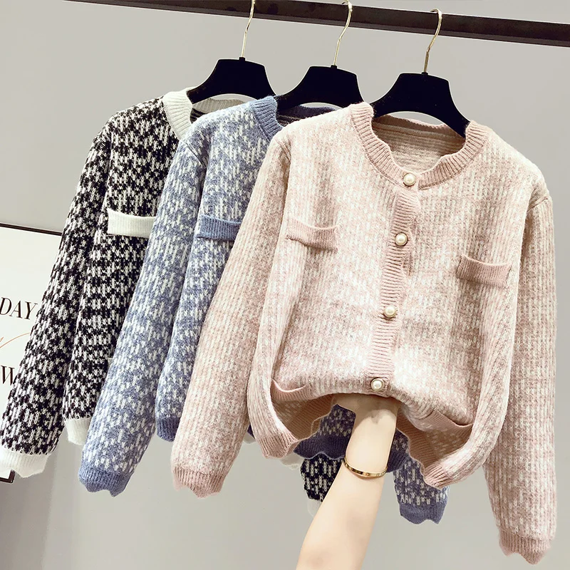 

with the new spring of ms knitting cardigan sweater outside during the spring and autumn wear small sweet wind coat