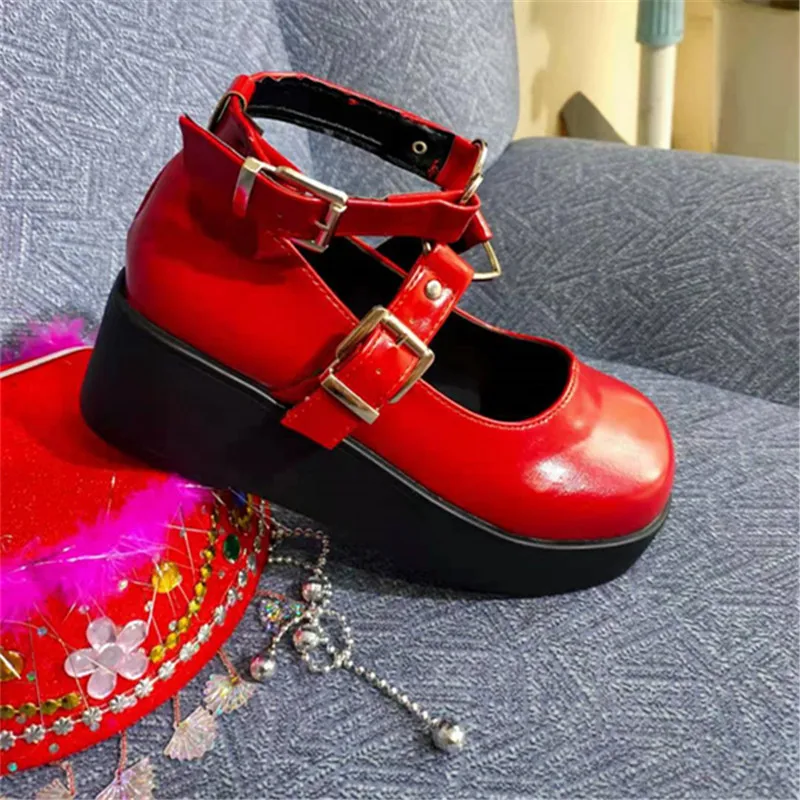 

Gothic Marry Jane Women Patent Thick Platform Wedge Punk Heart Decoration Non Slip Retro Casual British Shoes Ladies Female