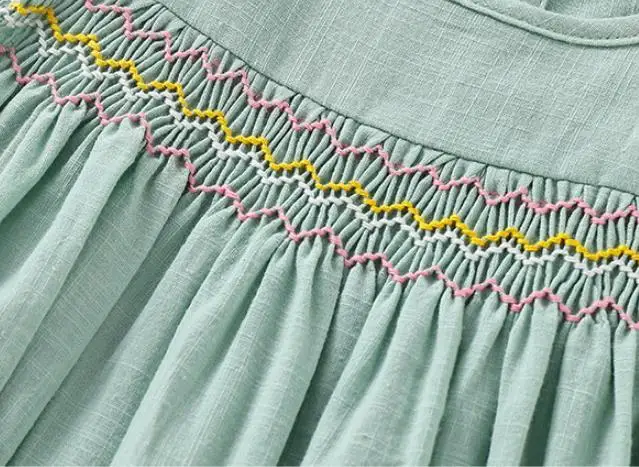 

Baby girl summer hand made smocked dress cotton kids clothing children boutiques ball gown princess dress