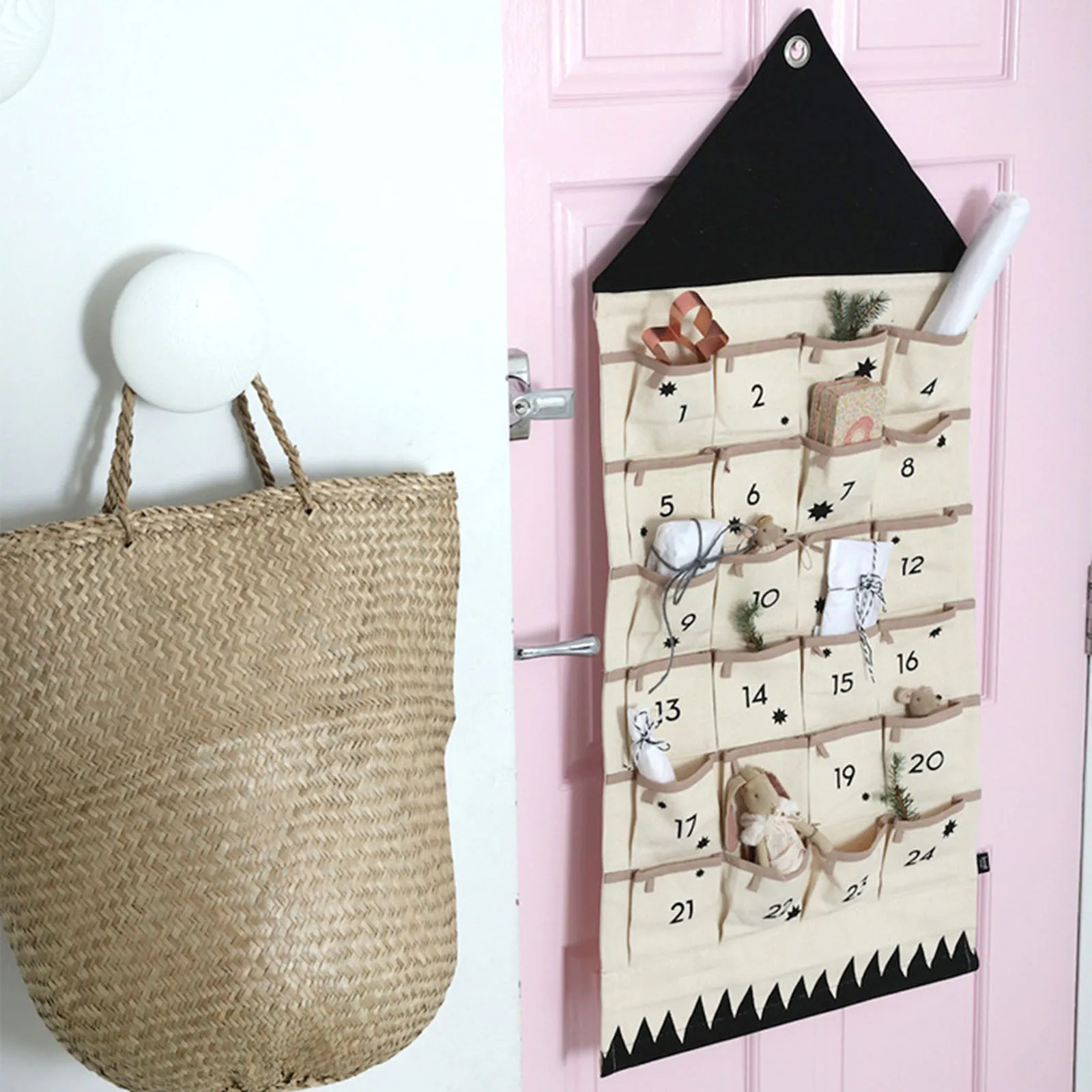 

Cute 24 Pockets Wall Hanging Storage Bags Cosmetics Toys Bags Mounted Wardrobe Organizer Underwear Sock Jewelry Sorting Bag 2022