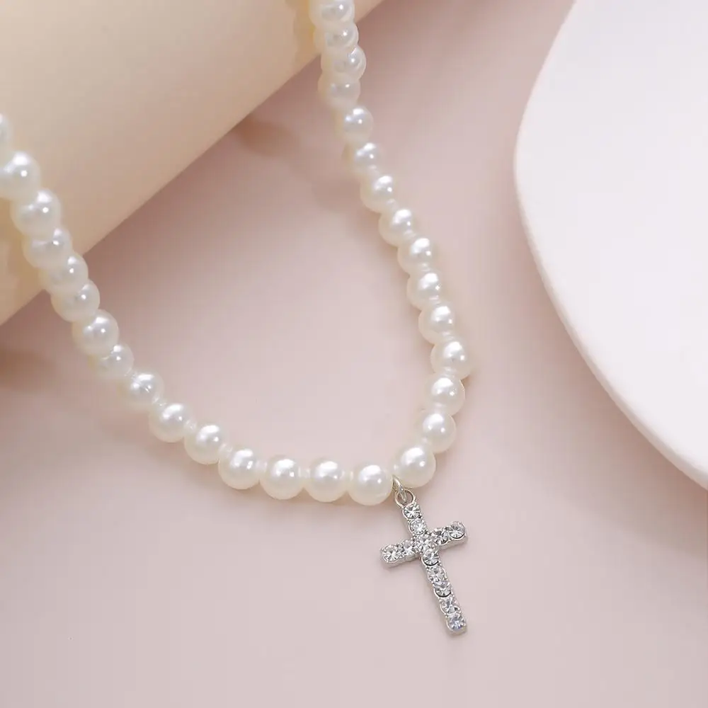

Simulated Pearls Strand Beaded Choker Necklace for Bridal Women Lovely White Beads Crystal Cross Pendant Necklace Jewelry