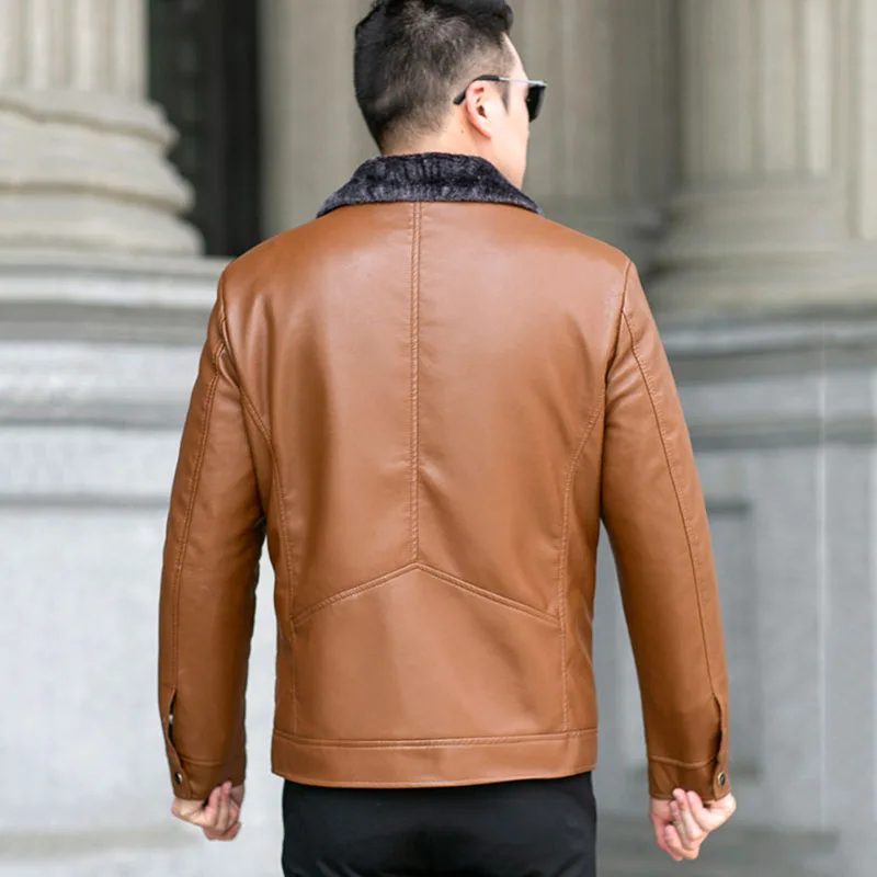 Мужская кожаная куртка с мехом утепленная бархатная мягкая теплая куртка-бомбер