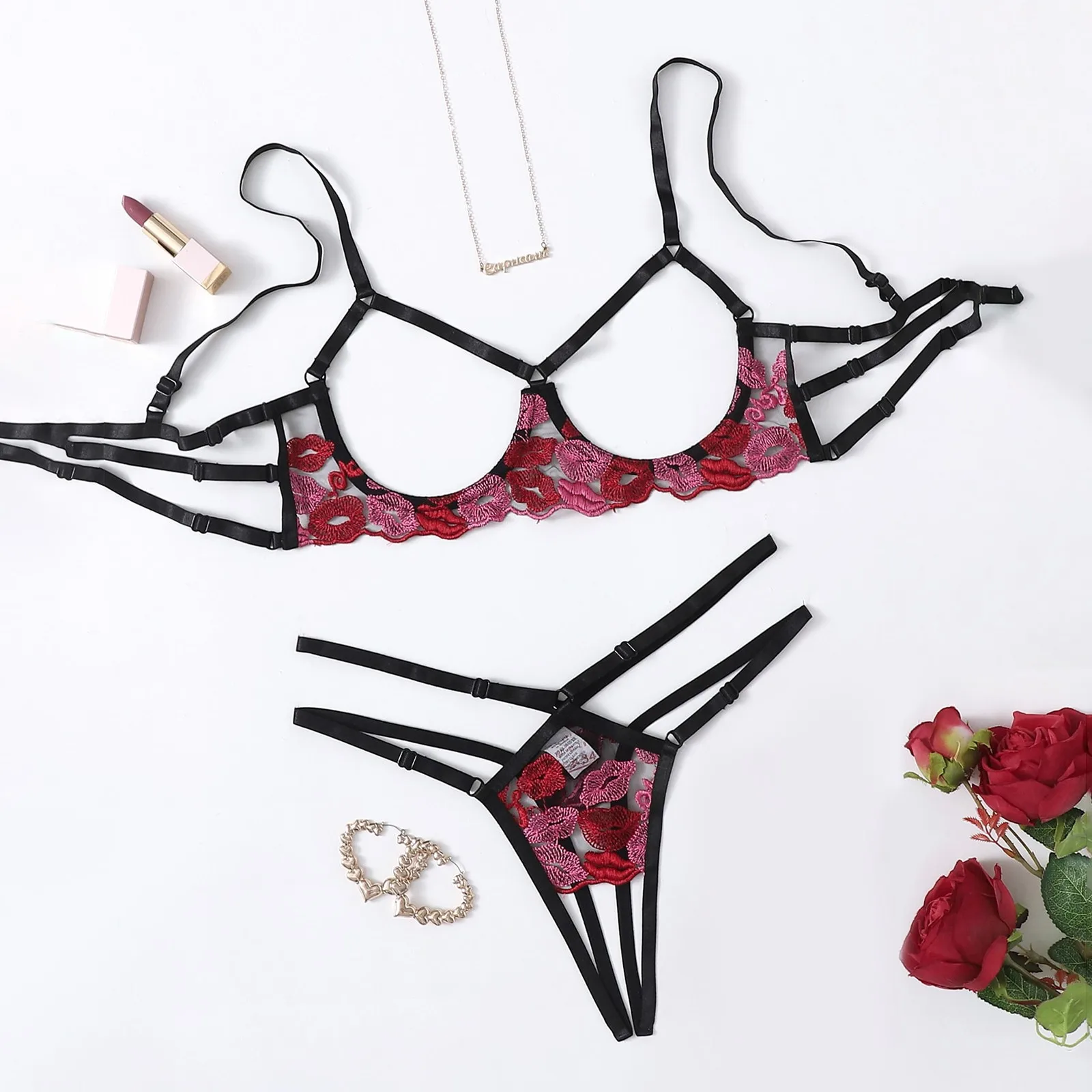 Сексуальный комплект нижнего белья с открытым бюстгальтером без бретелек