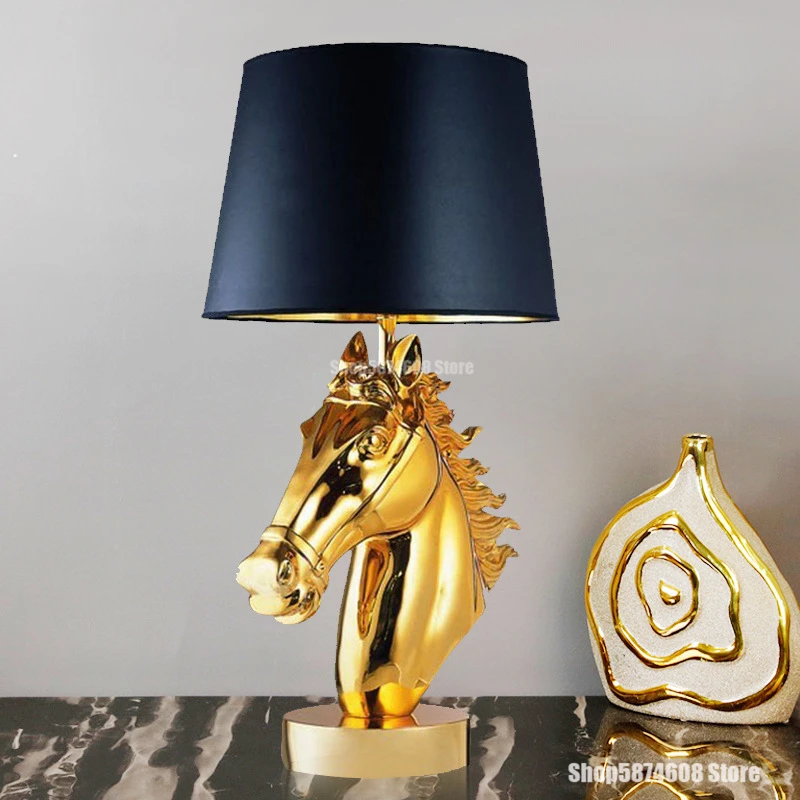 Скандинавские роскошные золотые головки лошади настольные лампы смола для
