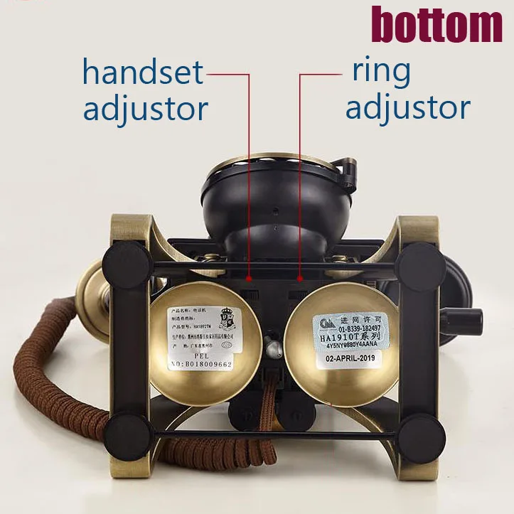 Старинный стационарный телефон в европейском стиле из металла старинный для