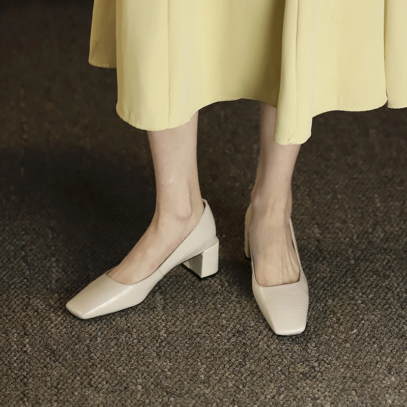 

MoonMeek 2021 Genuine Leather Pumps Thick Heels Square Toe Simple Ladies Dress Shoes Summer Shallow Simple Women Pumps