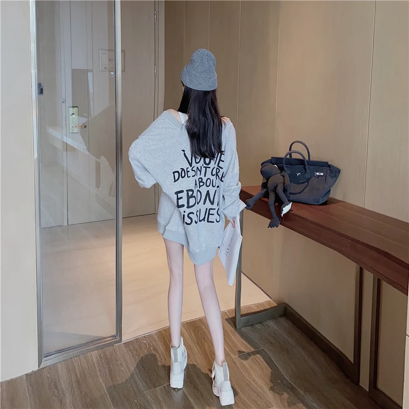 

Kimutomo Fake Two Piece Sweatshirt Women Spring 2021 Female Letter Printing V-neck Off Shoulder Black Pullovers Korea Chic