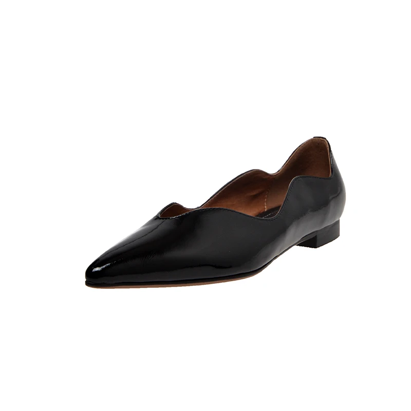 Удобная женская обувь из коровьей кожи с острым носком на низком каблуке