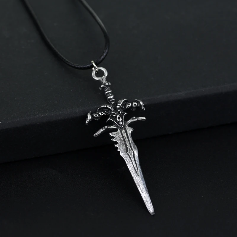 WOW World Of Warcraft ожерелье в стиле панк, готика Frostmourne подвески в форме меча ожерелье Espada оружие игра ожерелье тема ювелирные изделия N35