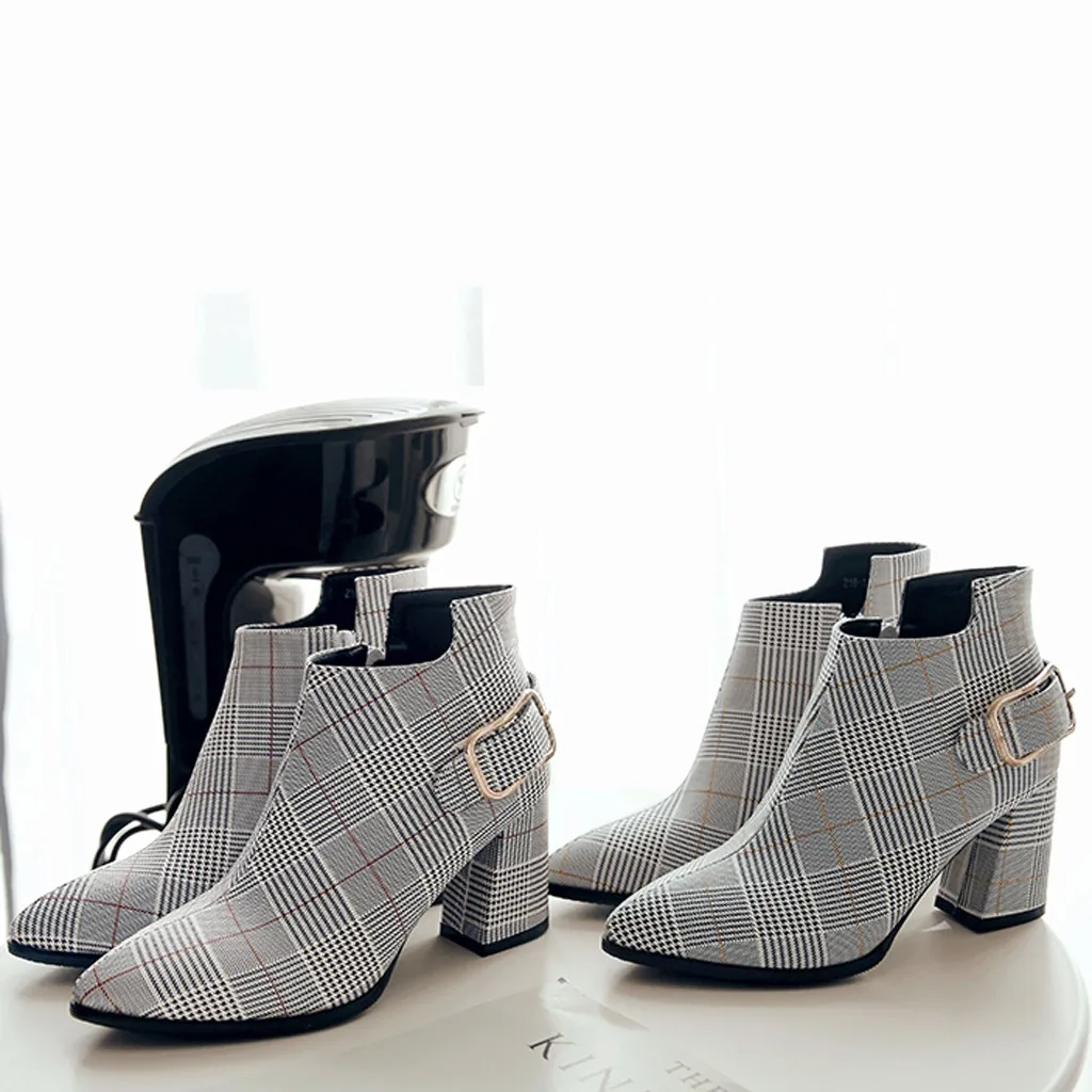 Женские ботинки в клетку ботильоны больших размеров с острым носком полоску на