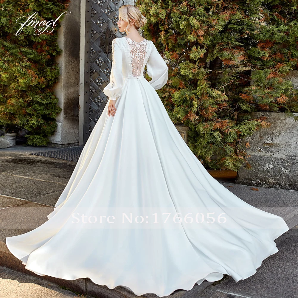 

Fmogl Long Sleeve Matte Satin Button Princess Wedding Dresses 2020 Luxury Appliques Lace Sweep Train Vintage A Line Bridal Gowns