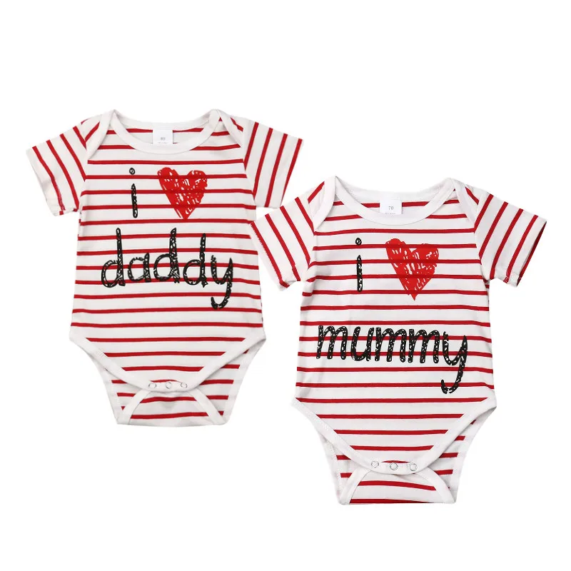 Принт «I love daddy»/Мумия для маленьких мальчиков, костюм для девочек, одежда для новорожденных Ползунки Изделие из хлопка с короткими рукавами Летний комбинезон, детская одежда