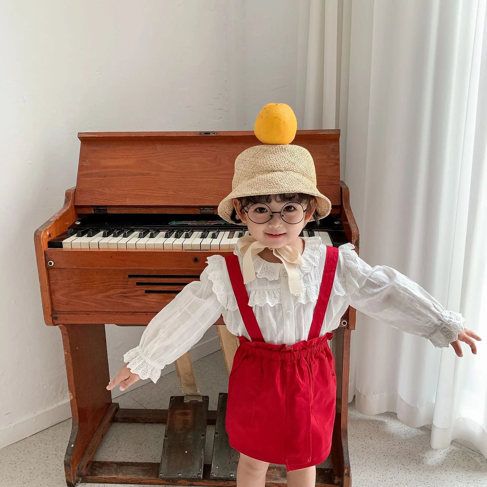 Повседневные белые кружевные рубашки с длинным рукавом для маленьких девочек