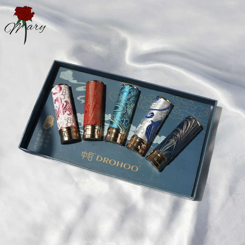 

Rosemary Sexy Chinese style Red Lipstick Makeup 3D Stereo Carved Velvet Matte Lipsticks Tubes Waterproof Long Lasting