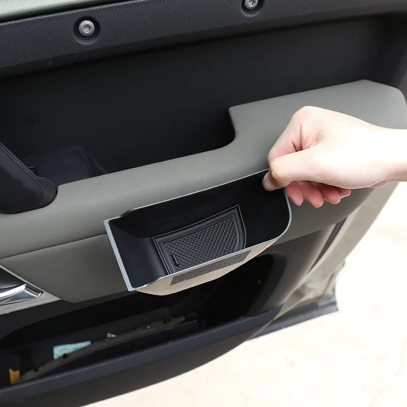 

For Land Rover Defender 110 20-22 Car styling ABS Black Car Door Storage Box Glove Armrest Box Mobile phone box Car Accessories