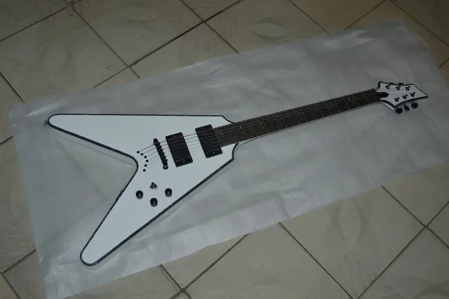 Высококачественная Белая v образная электрогитара на заказ может быть