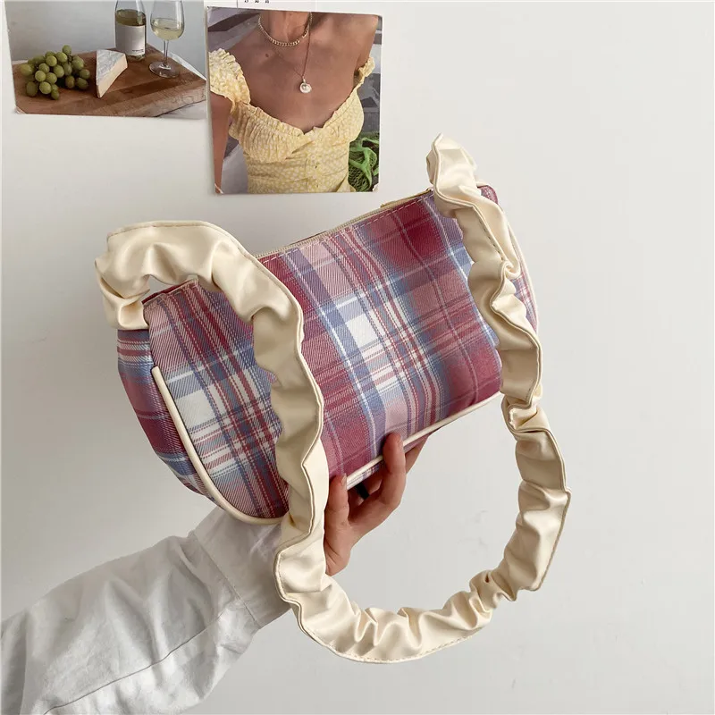 

New small bag Western style female bag 2021 trendy Korean version of the trendy ins one-shoulder baguette casual underarm bag