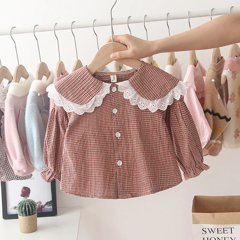 Осенняя Блузка в клетку с длинными рукавами и кружевным отложным воротником для