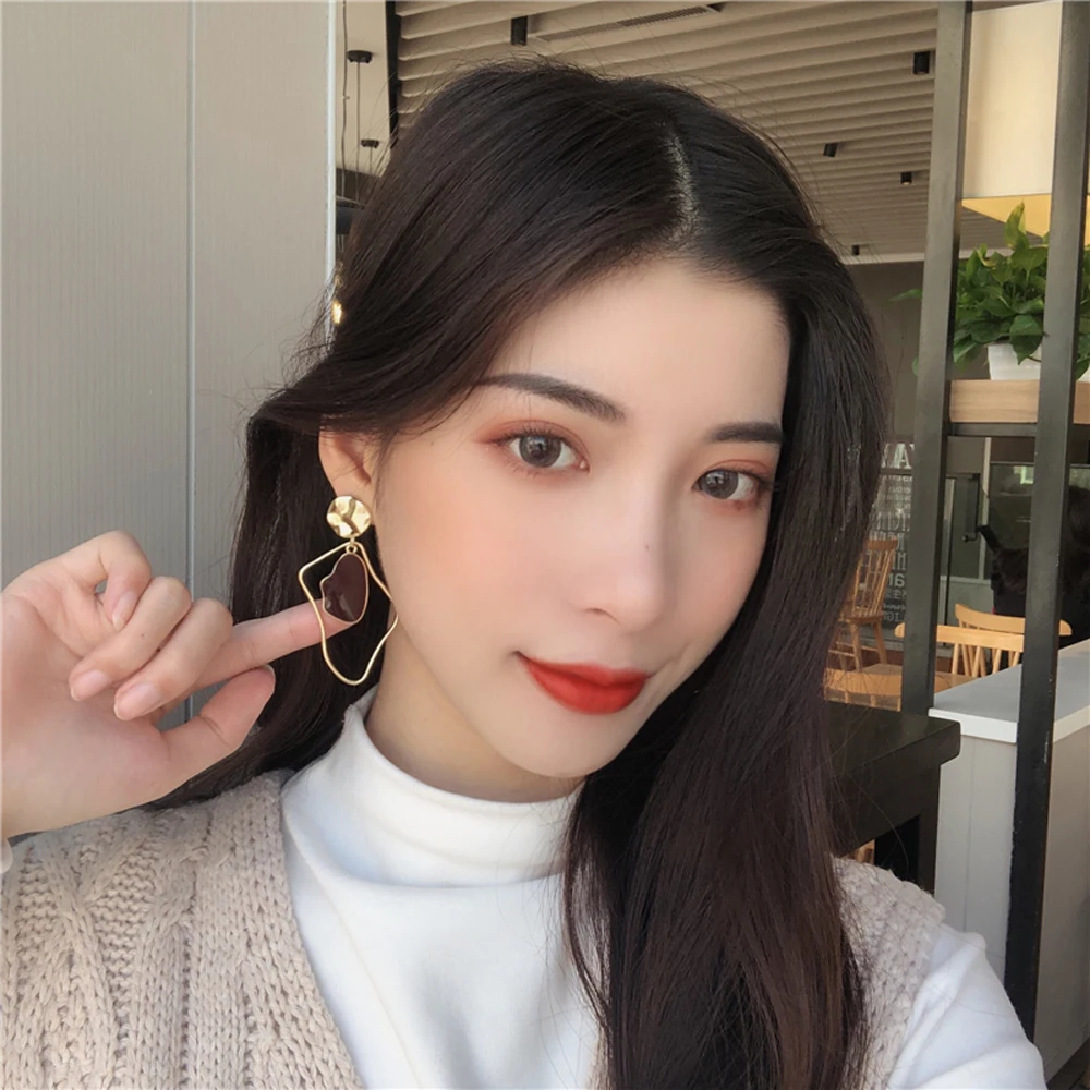 

South Korea's Temperament Retro Earrings Irregular Geometrical Asymmetry Simple Stud earrings Women Jewelry Gifts