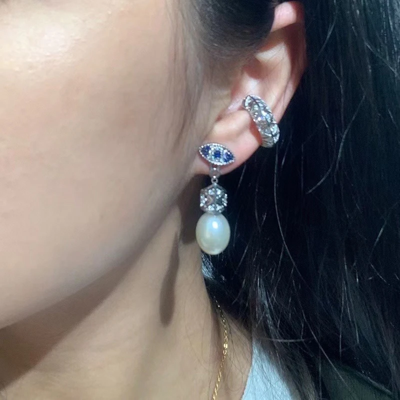 

S925 sterling silver April new hollow texture ear clip female fashion French light luxury jewelry classic banquet ear clip gift