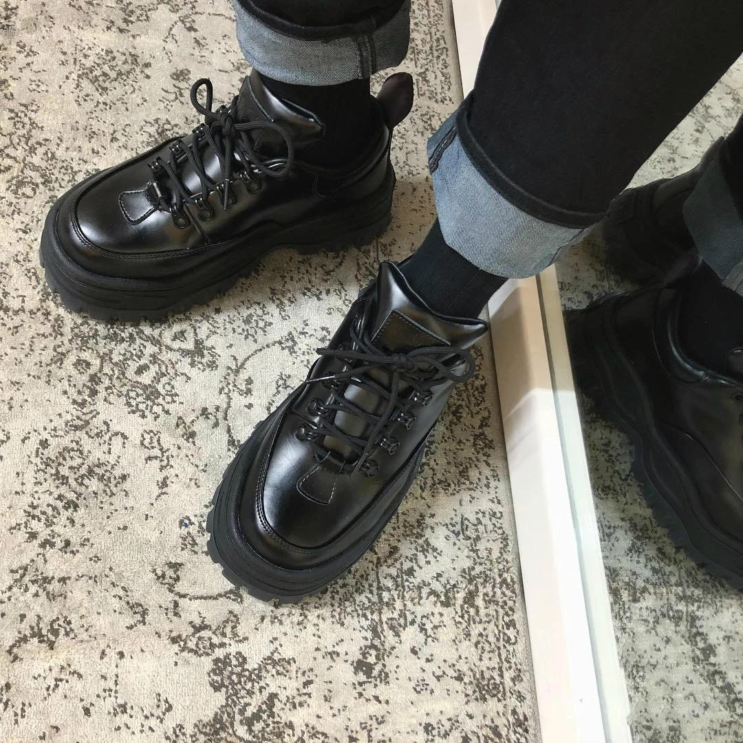 Обувь на платформе с круглым носком Цвет Черный Европейская мода женская обувь