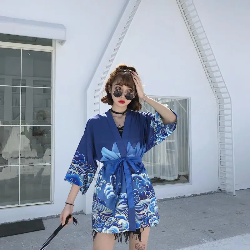 

2020 New Summer Vintage Three Quarter Open Stitch Harujuku Women Shirts Loose O Neck Floral Print Lady Kimono