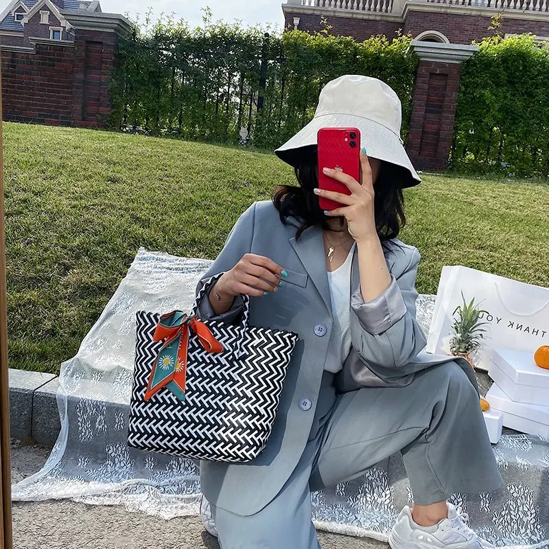 

Luxury Brand Design Pu Leather Hand Bags for Women 2021 New High Quality Fashion Woven Large Capacity Tote Bags Sac A Main